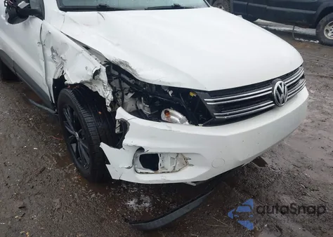 2018 Volkswagen Tiguan Limited 2.0T z USA, uszkodzony, nr VIN WVGAV7AX4JK004581